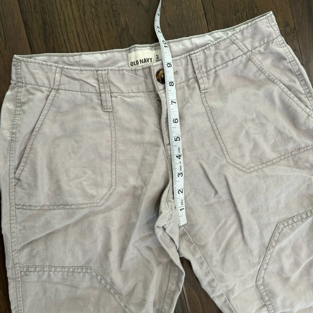 Old Navy Cropped Pants - Picture 4 of 8